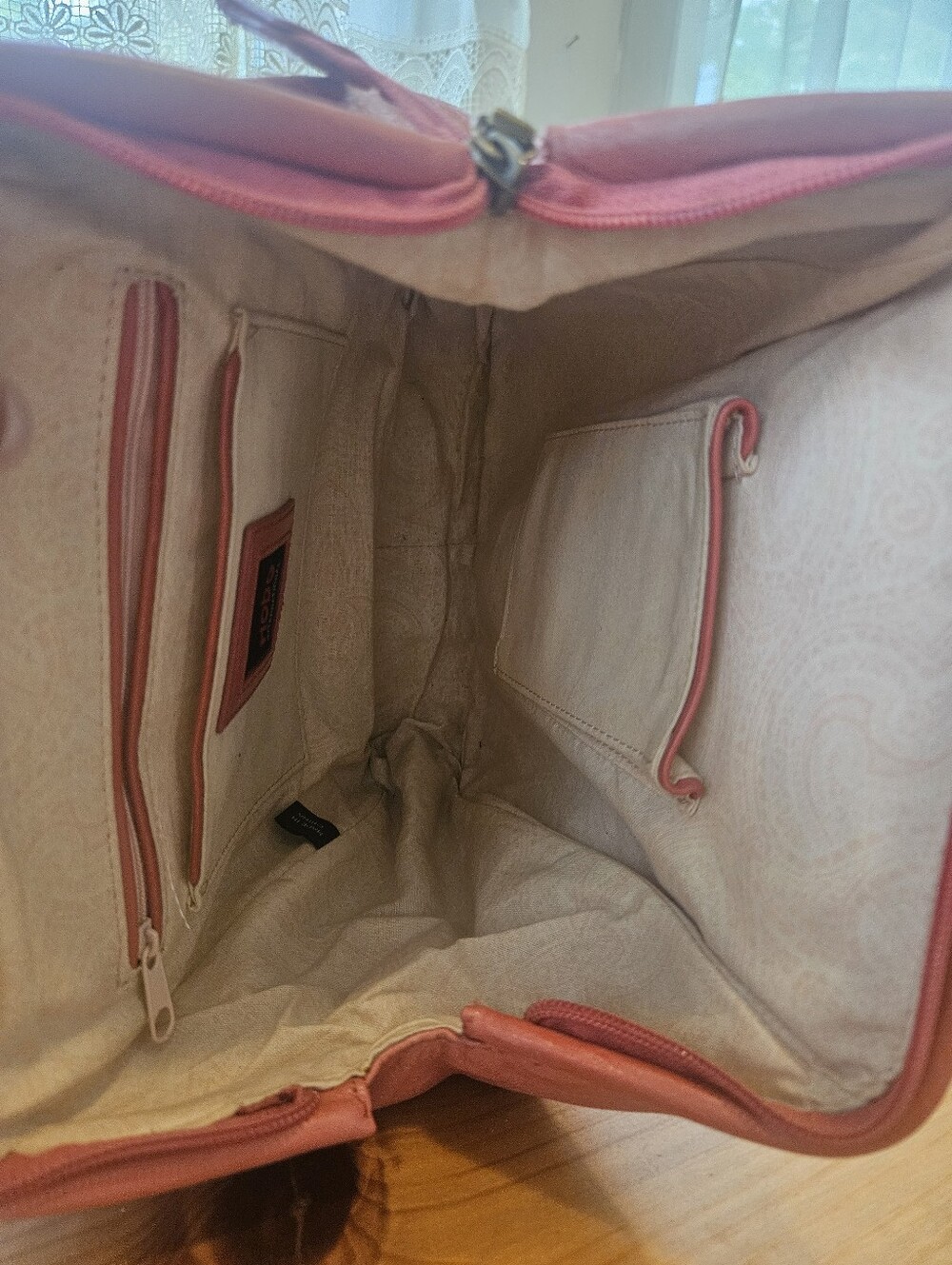 Vintage Pink Hobo International leather handbag - Picture 12 of 15